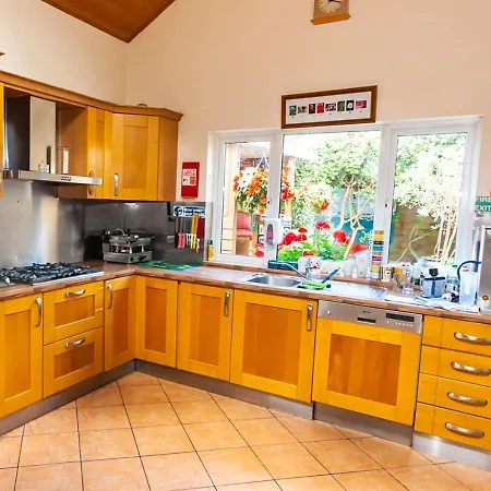 Bed & Breakfast Castle *